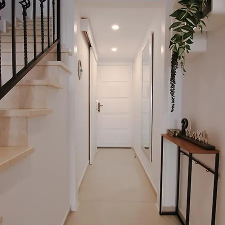 Phaedrus Living Queens Gardens Luxury Arthouse
